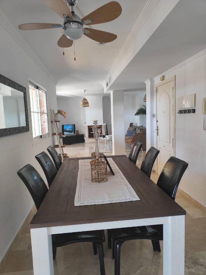 Center Beach 2 Beds Appartement Elviria マルベーリャ エクステリア 写真