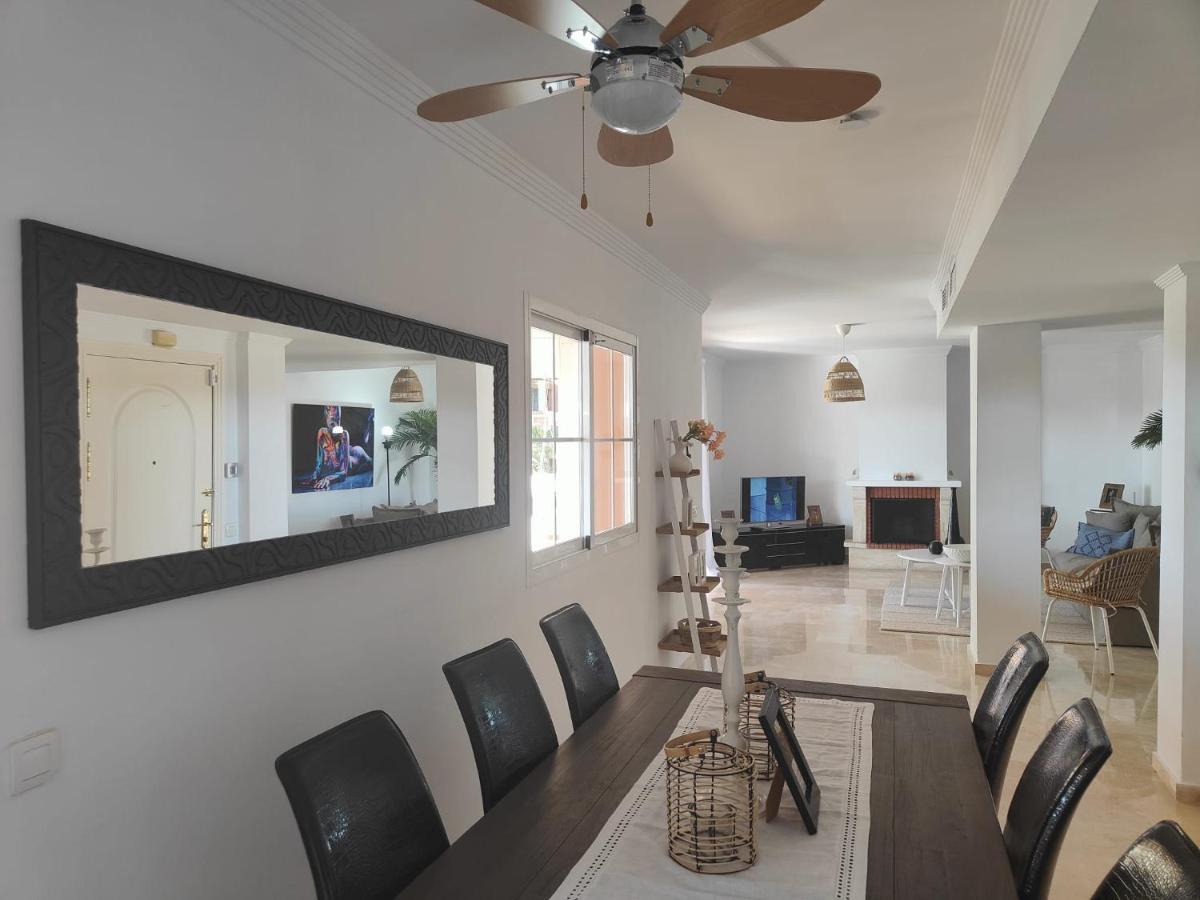 Center Beach 2 Beds Appartement Elviria マルベーリャ エクステリア 写真